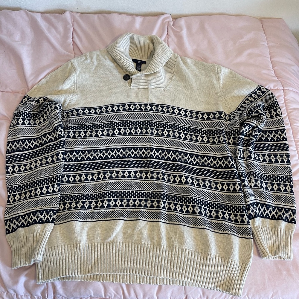 GAP Men's Turtleneck Sweater in Cream and Black